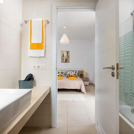 Vila Playa De Fanabe Sleeps 8 With Pool Air Con And Wifi