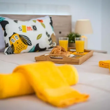 Vila Playa De Fanabe Sleeps 8 With Pool Air Con And Wifi *
