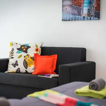 Vila Playa De Fanabe Sleeps 8 With Pool Air Con And Wifi